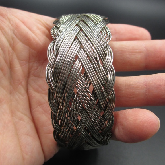 Vintage Silver Tone Rustic Handmade Wire Bracelet - Picture 2 of 5